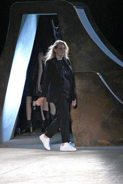 Look 28
